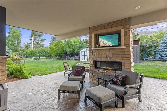 5123 Quaker Street