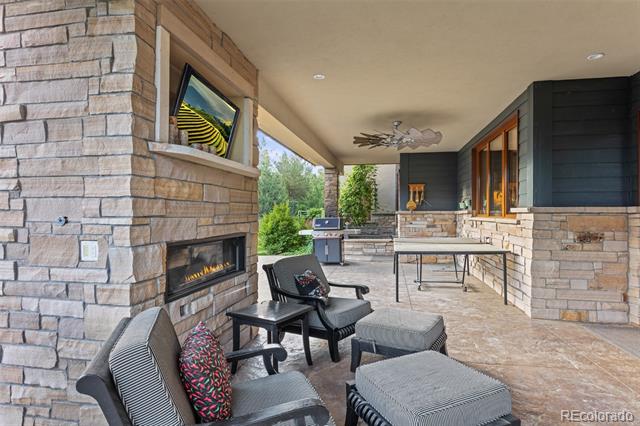 5123 Quaker Street