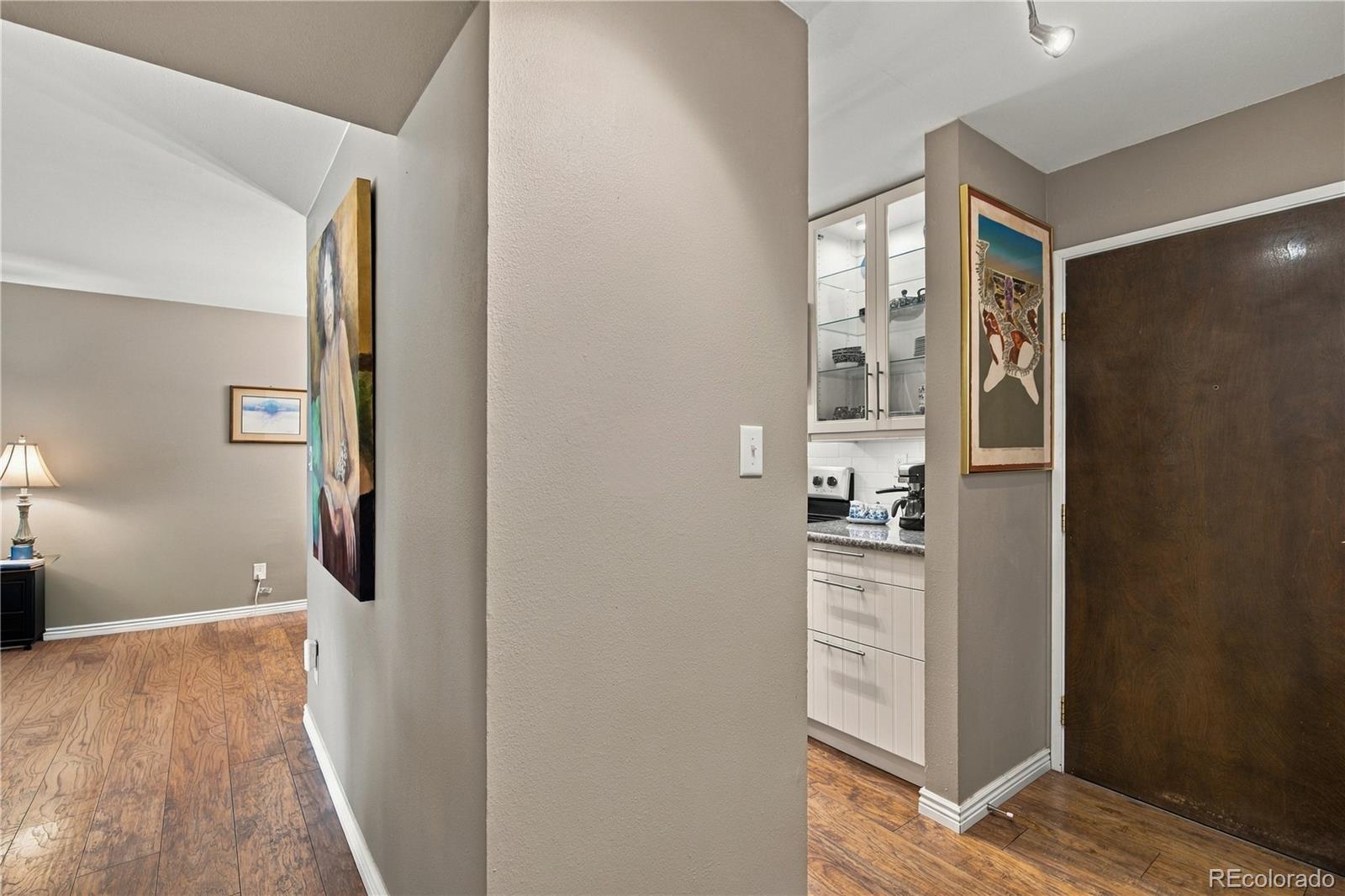 309 E Highline Circle Unit: 203