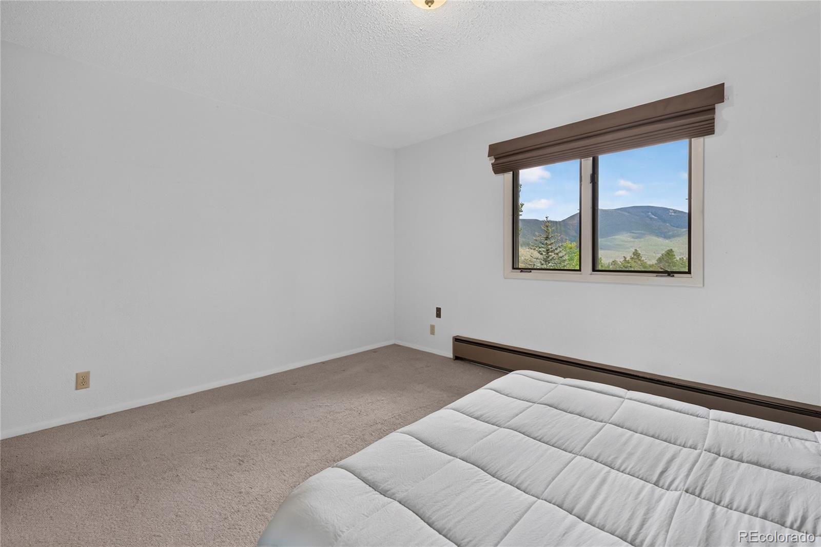 363 Grand Road