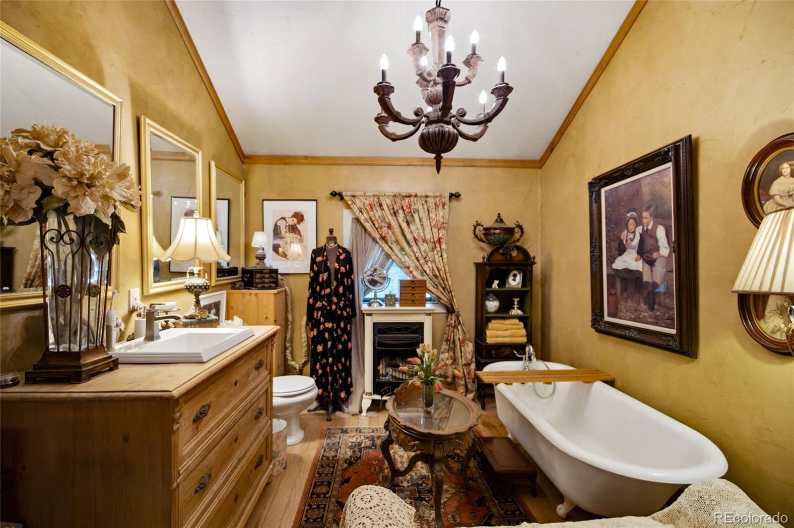 2668 Soda Creek Road
