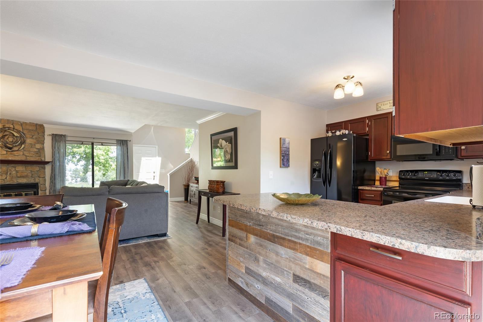 424 Wright Street Unit: 102