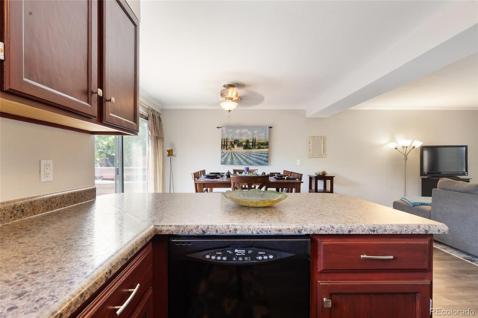 424 Wright Street Unit: 102