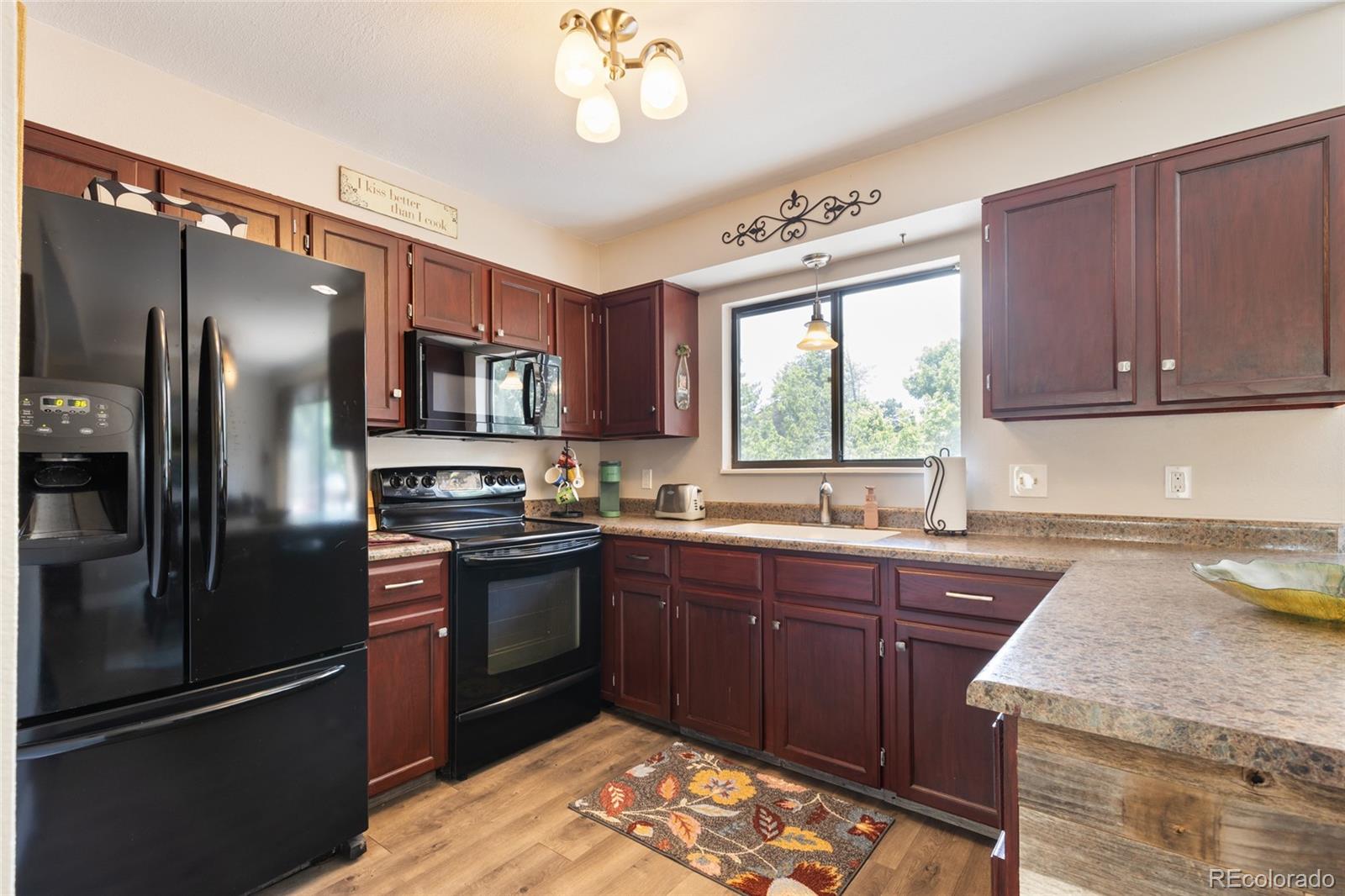 424 Wright Street Unit: 102