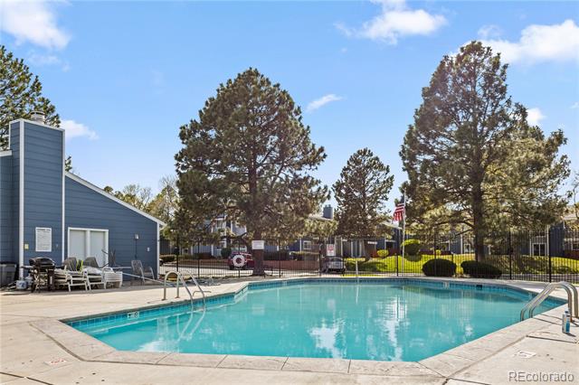 7185 S Gaylord Street Unit: G13