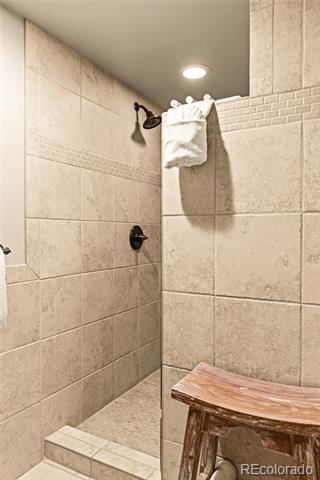 640 Village Road Unit: 4220