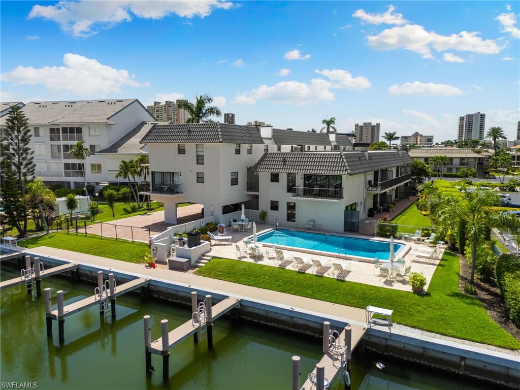 911 Huron CT # 9