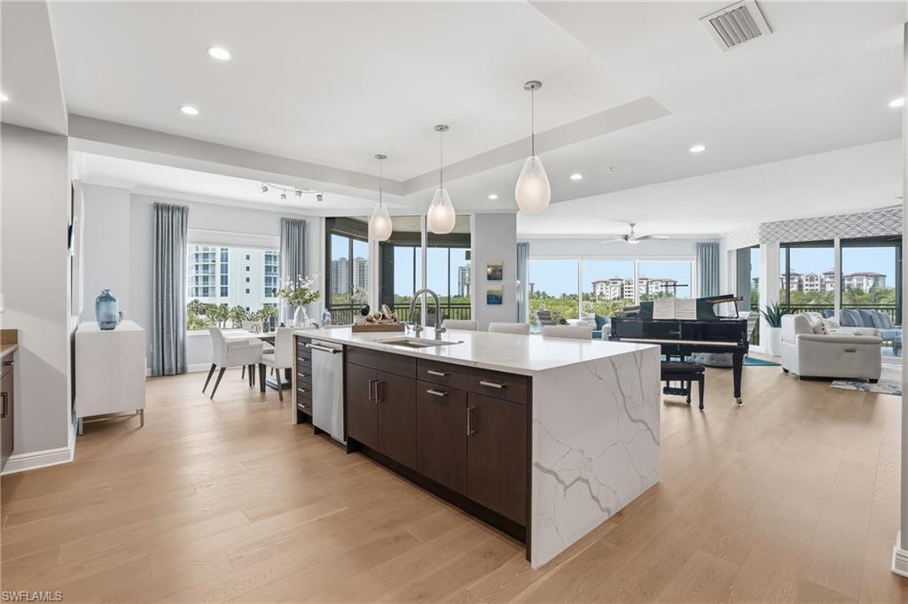4800 Pelican Colony BLVD 201