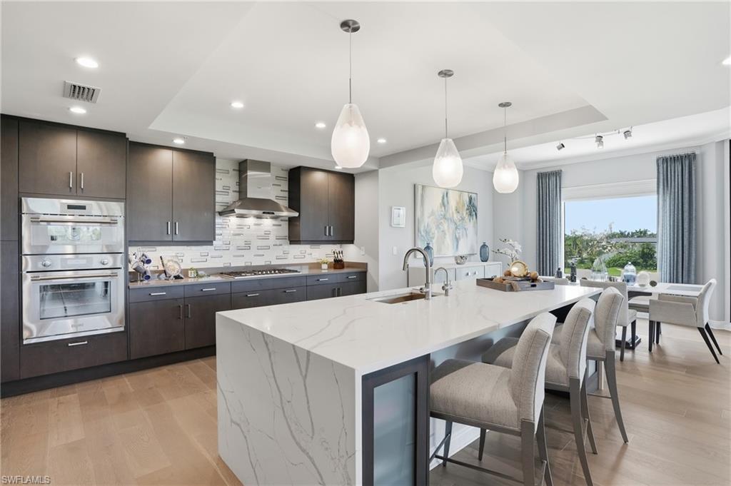 4800 Pelican Colony BLVD 201