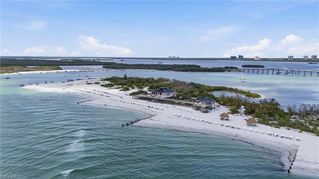 4800 Pelican Colony BLVD 201