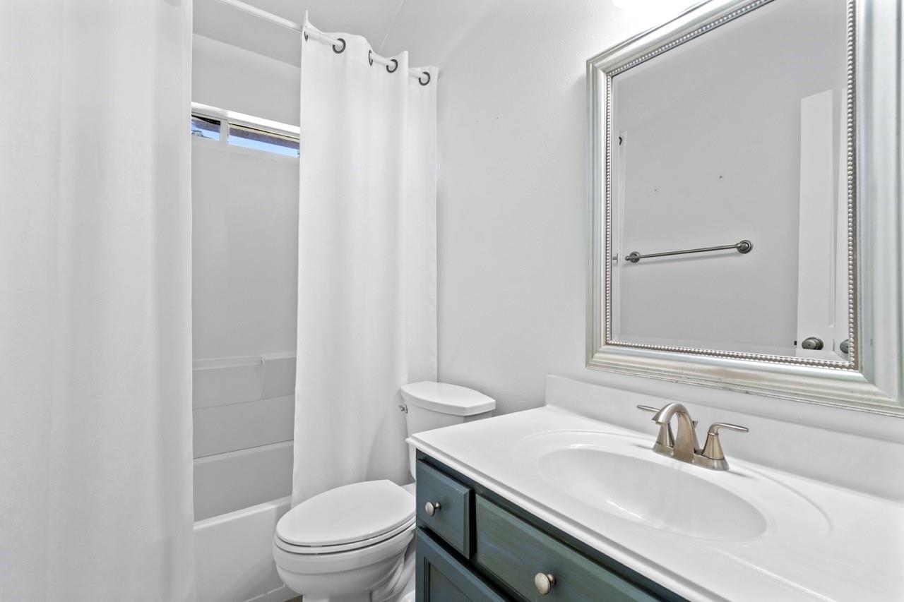 26026 S Lakefair Drive