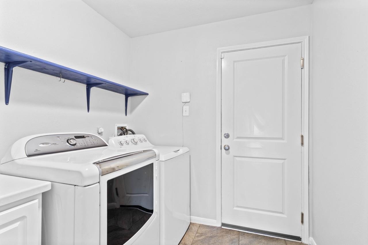 26026 S Lakefair Drive