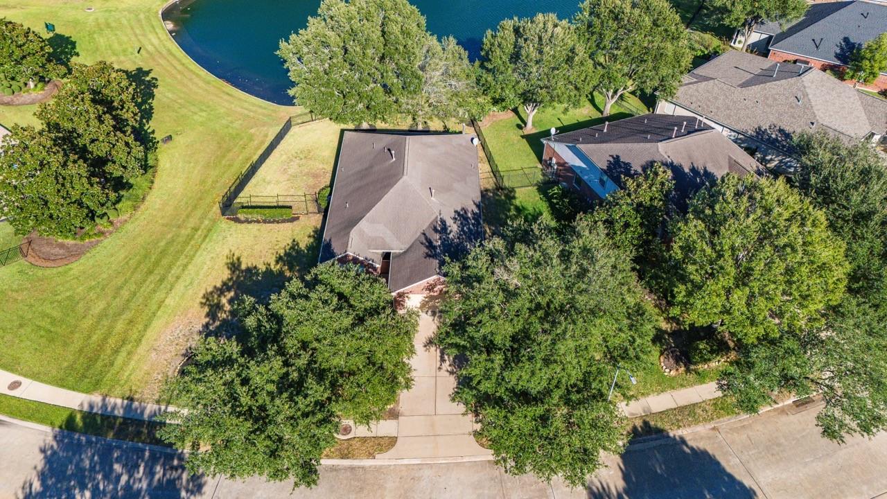 26026 S Lakefair Drive