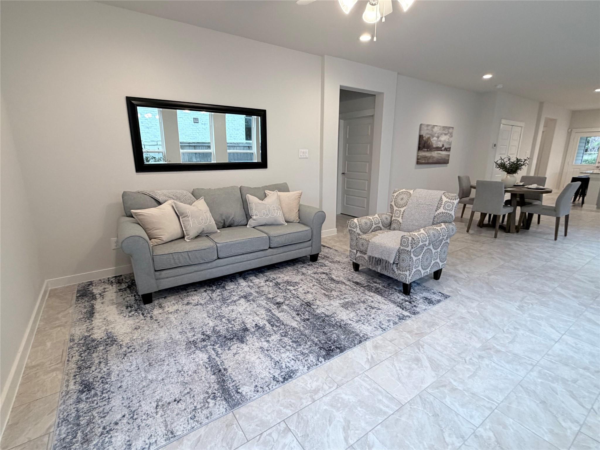 40203 Bay Warbler Way