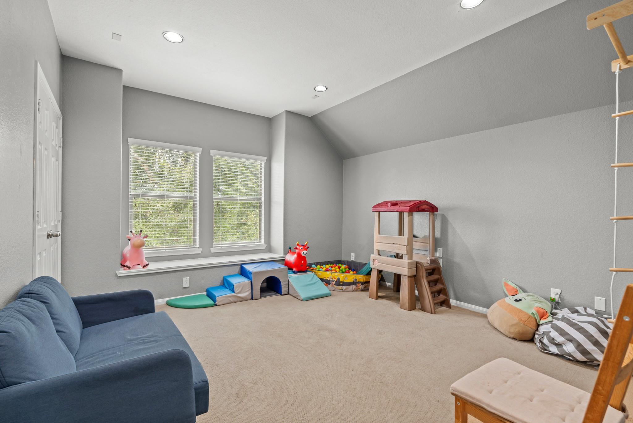 14402 Hazeldale Drive