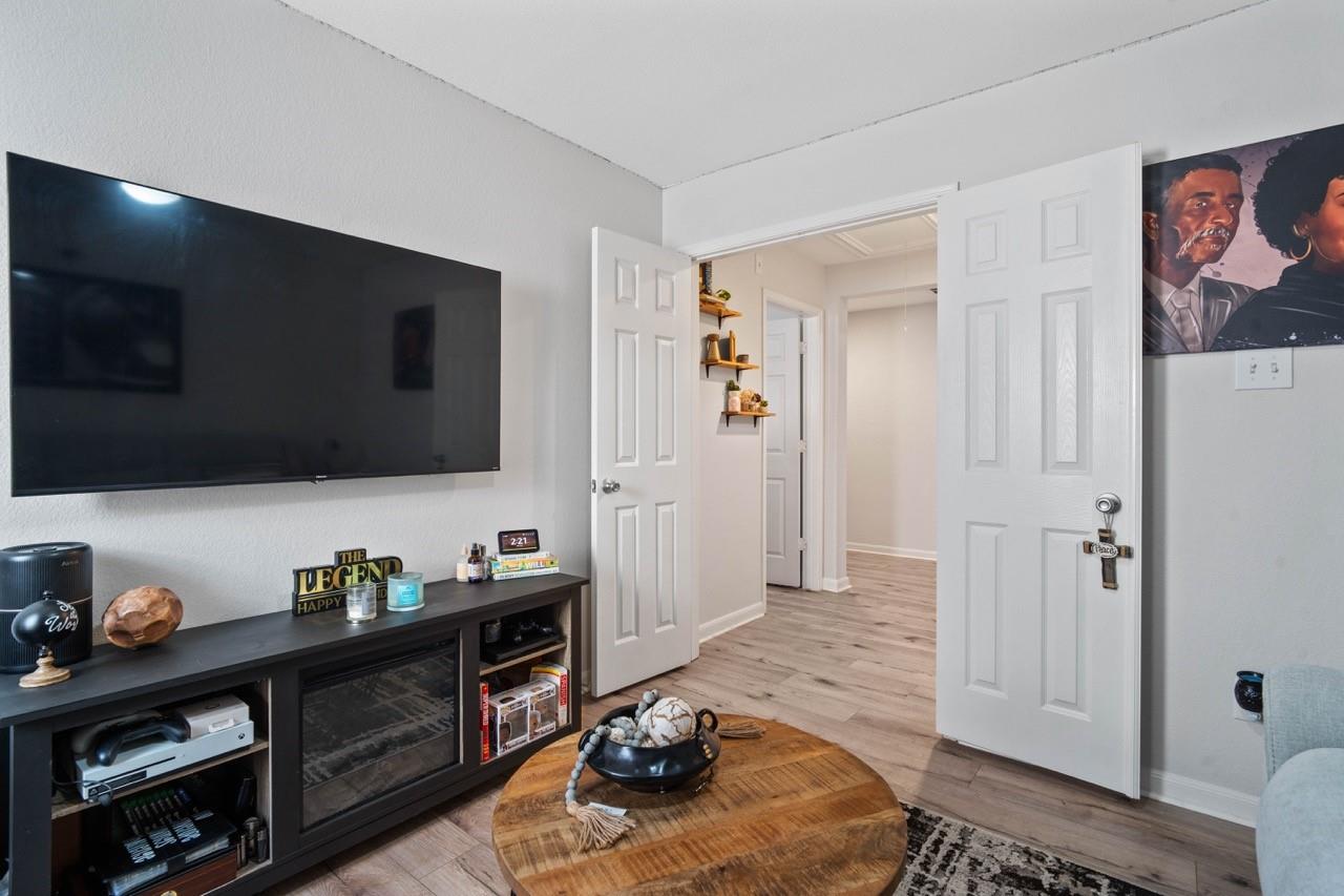 8138 Briscoe Foster Crossing