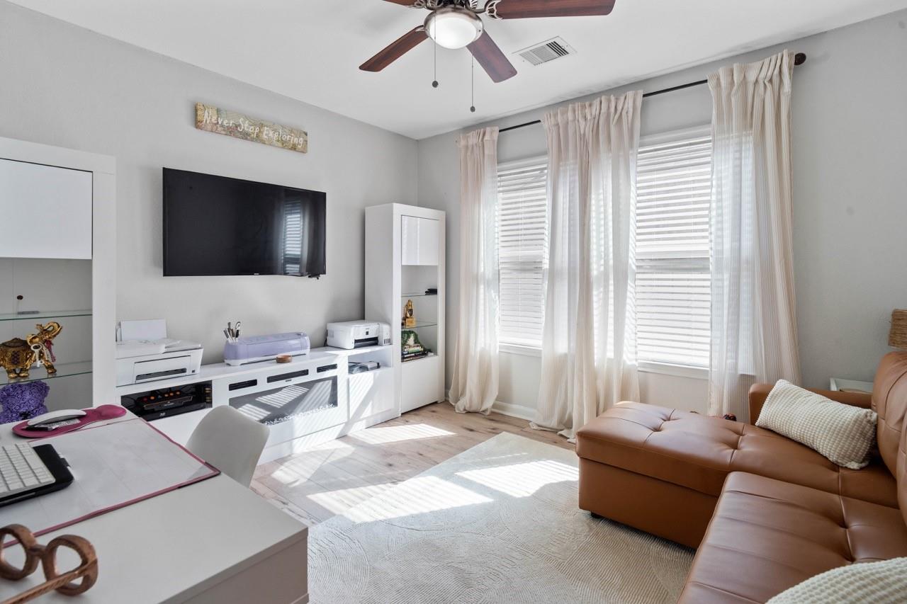 8138 Briscoe Foster Crossing