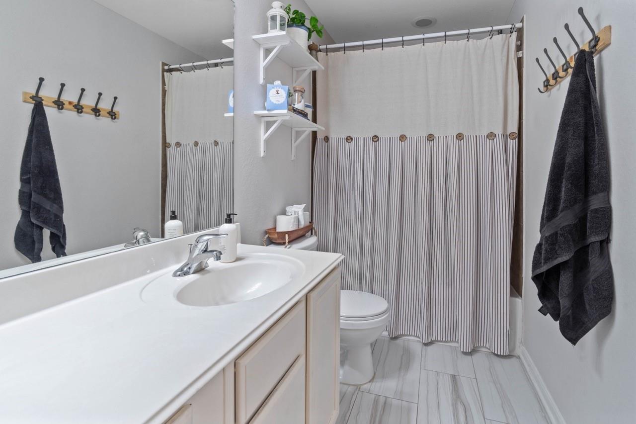 8138 Briscoe Foster Crossing