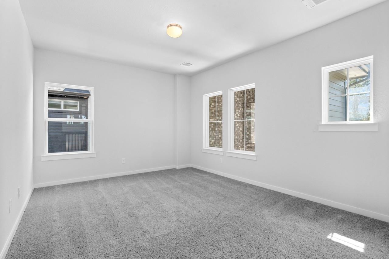 40203 Bay Warbler Way