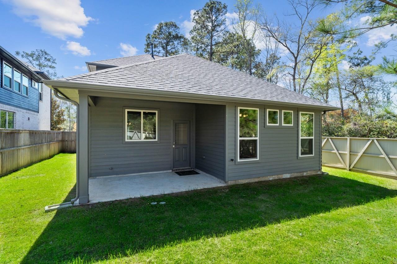 40203 Bay Warbler Way