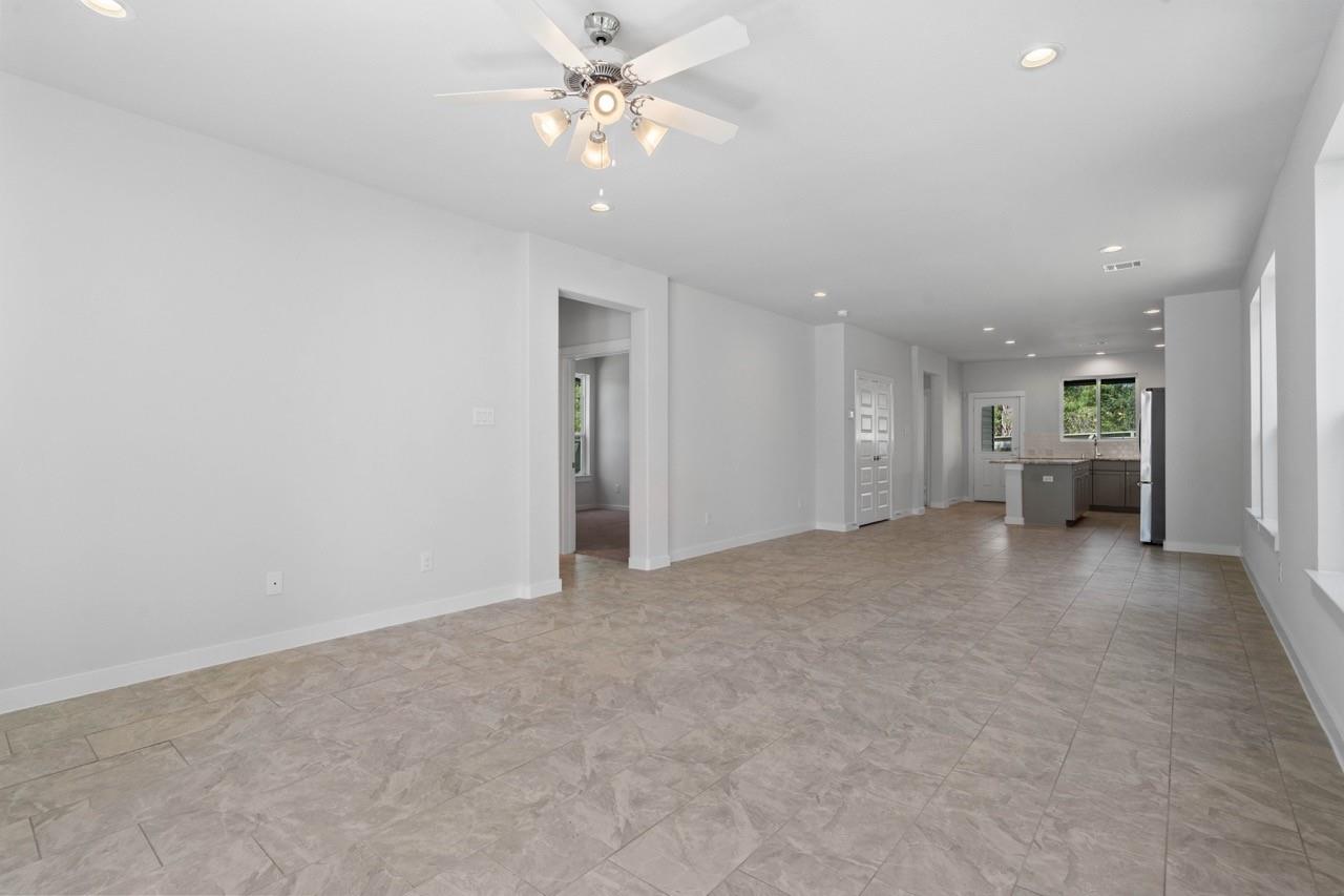 40203 Bay Warbler Way