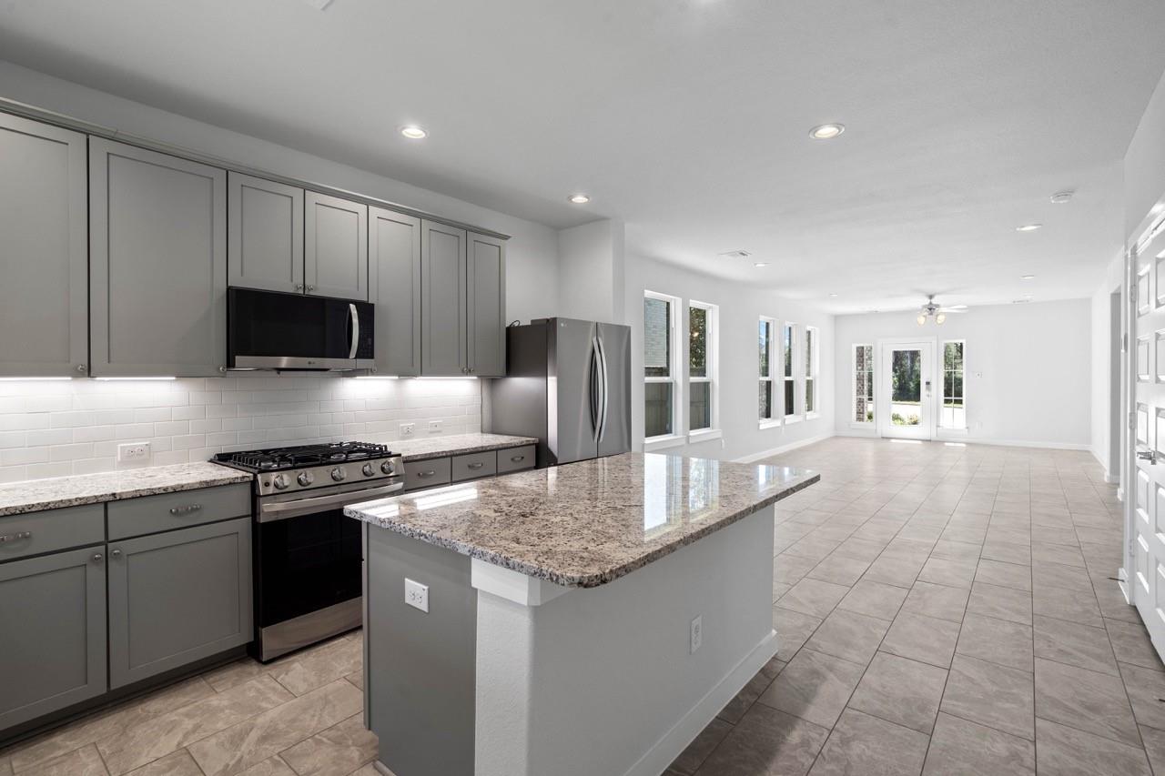 40203 Bay Warbler Way