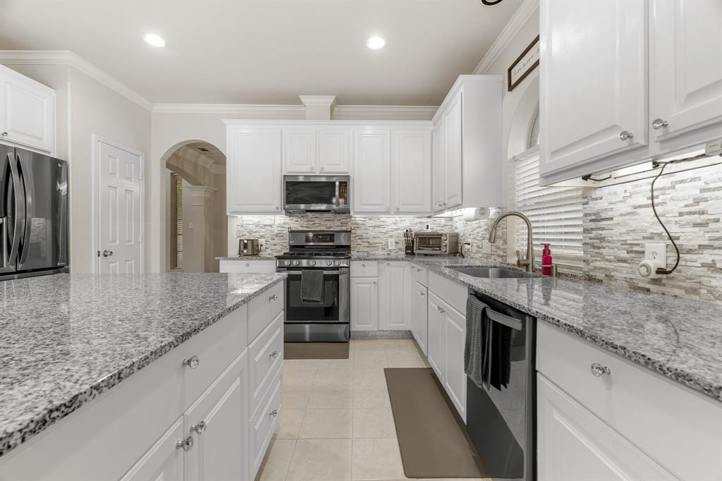 6411 Bryce Canyon Drive