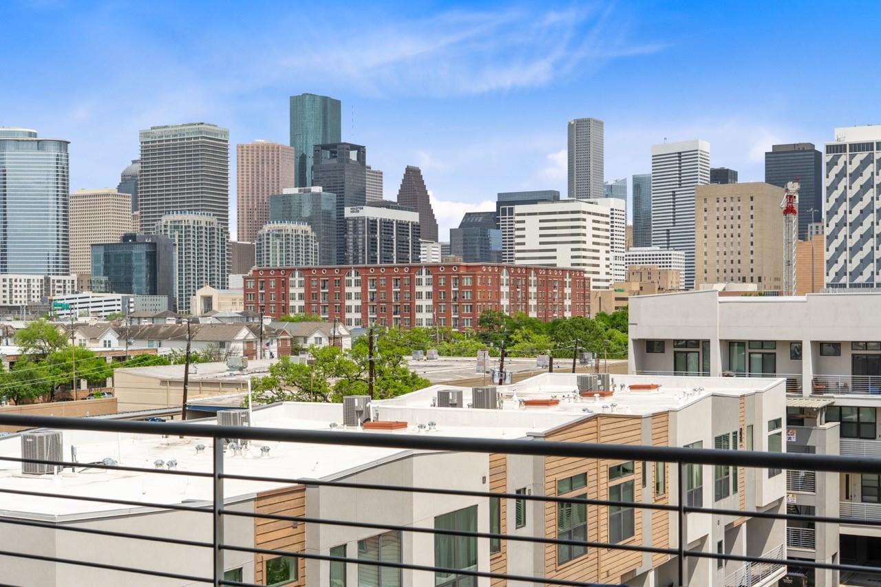 2401 Crawford Street # B304