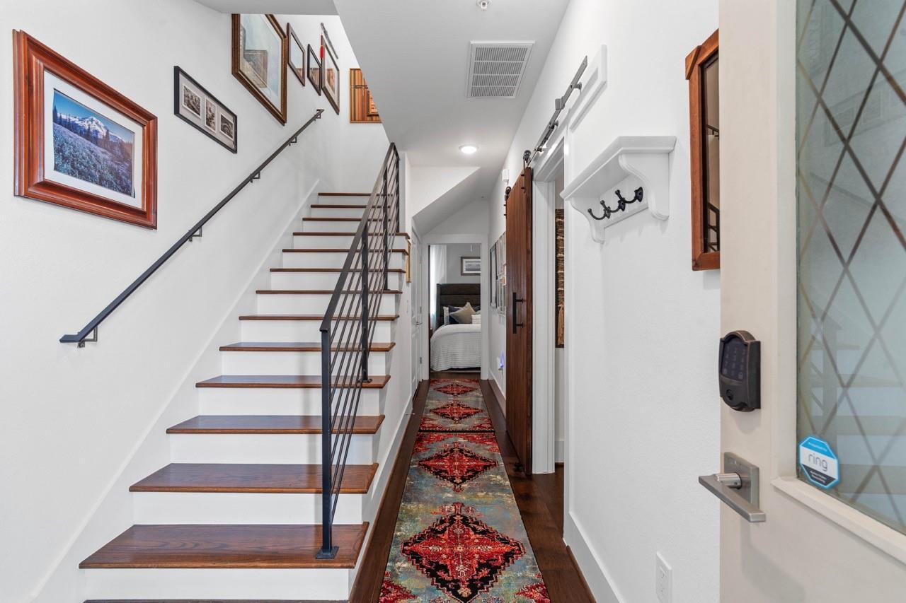 2401 Crawford Street # B304