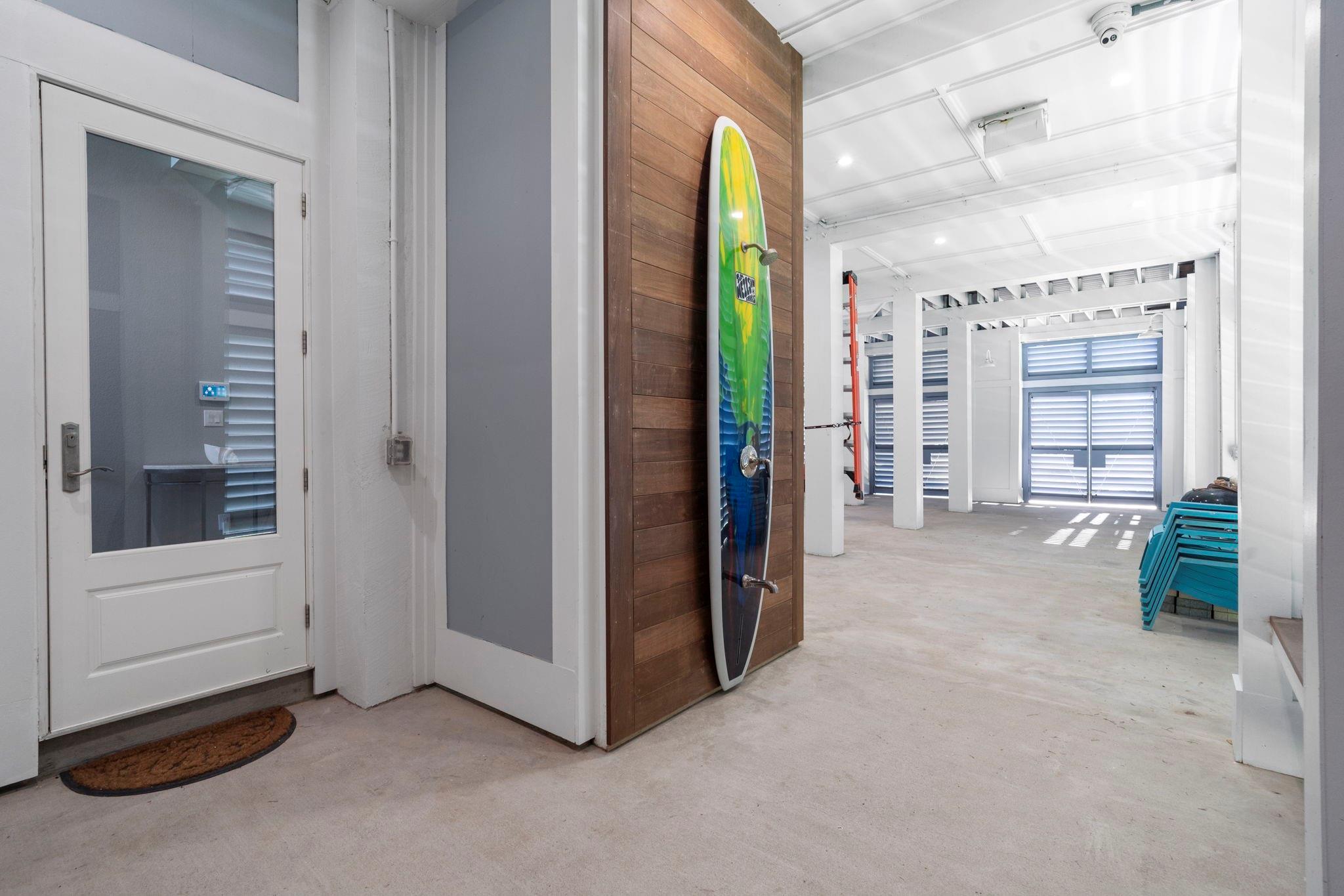 3835 Seabreeze Lane