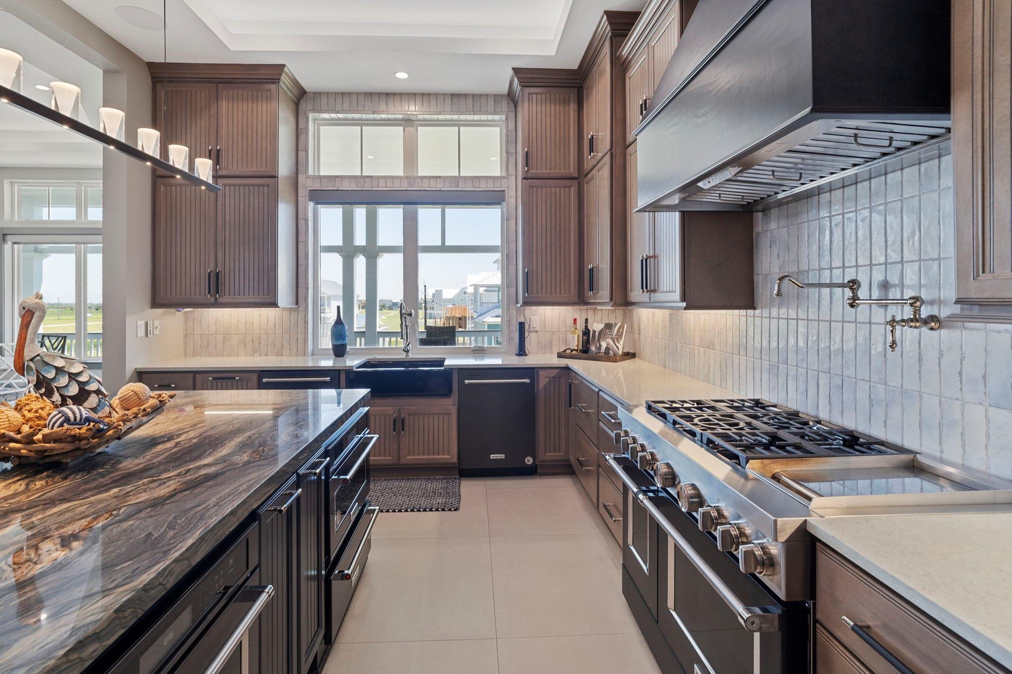 3835 Seabreeze Lane