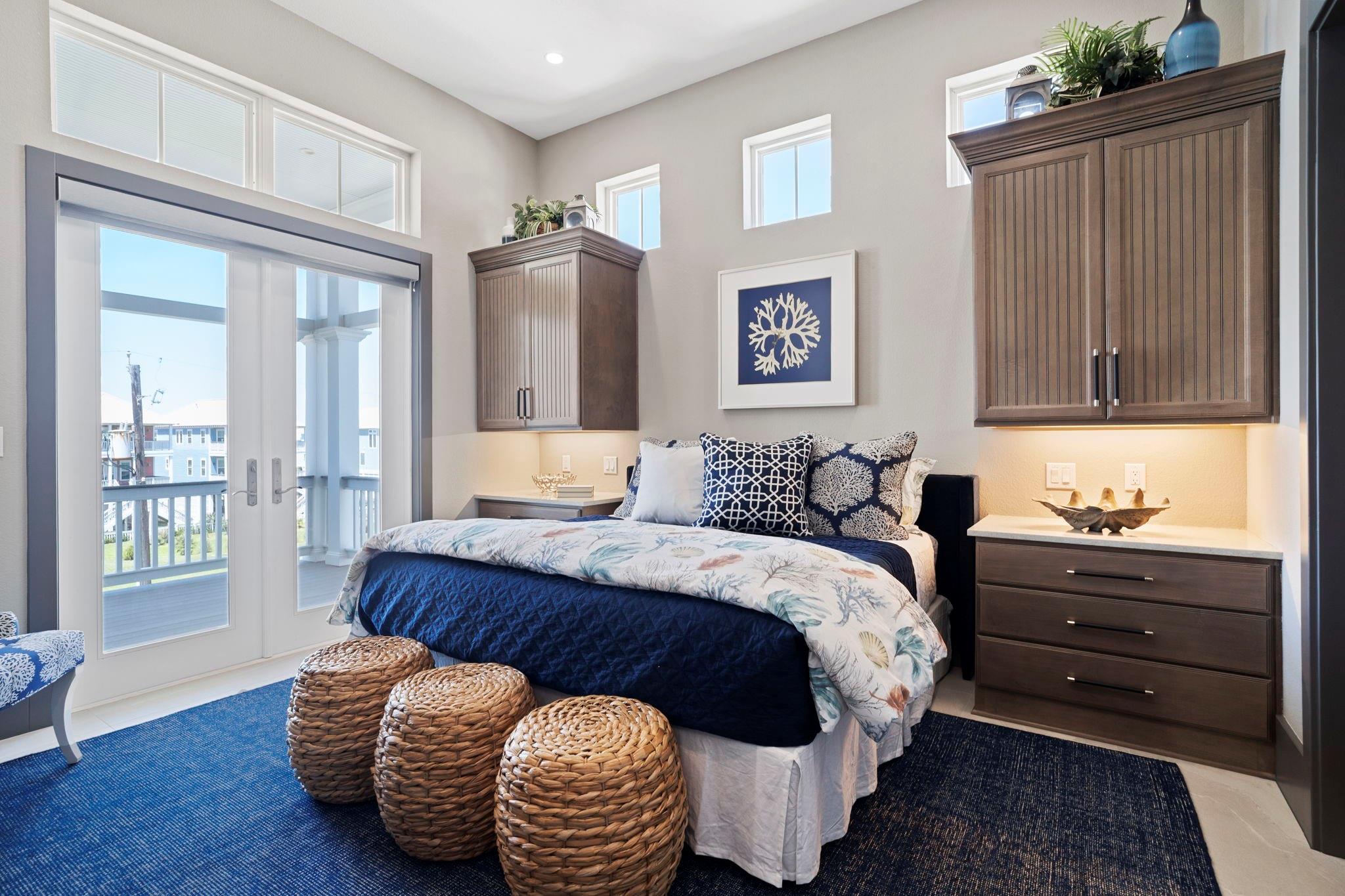 3835 Seabreeze Lane