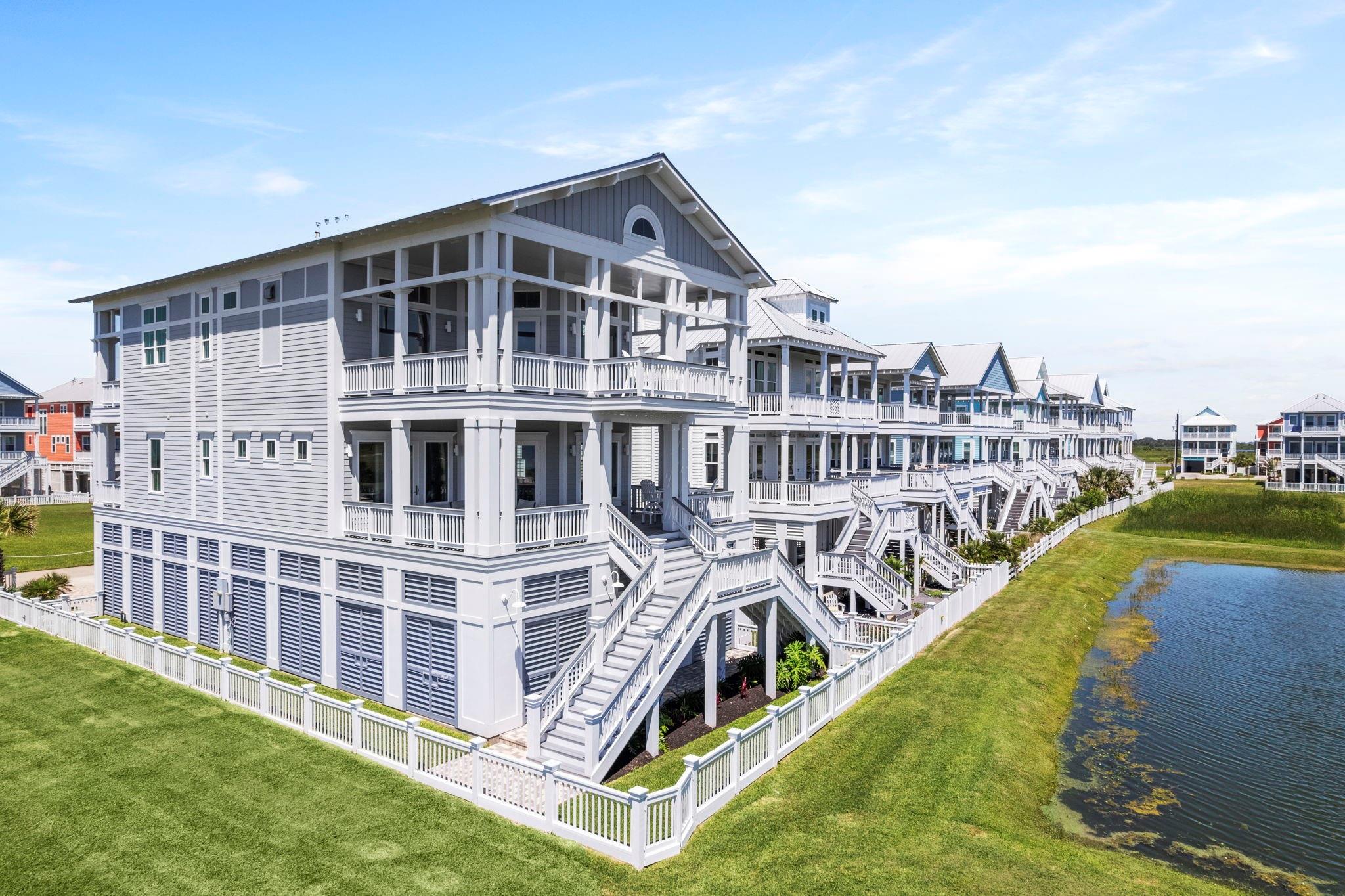 3835 Seabreeze Lane