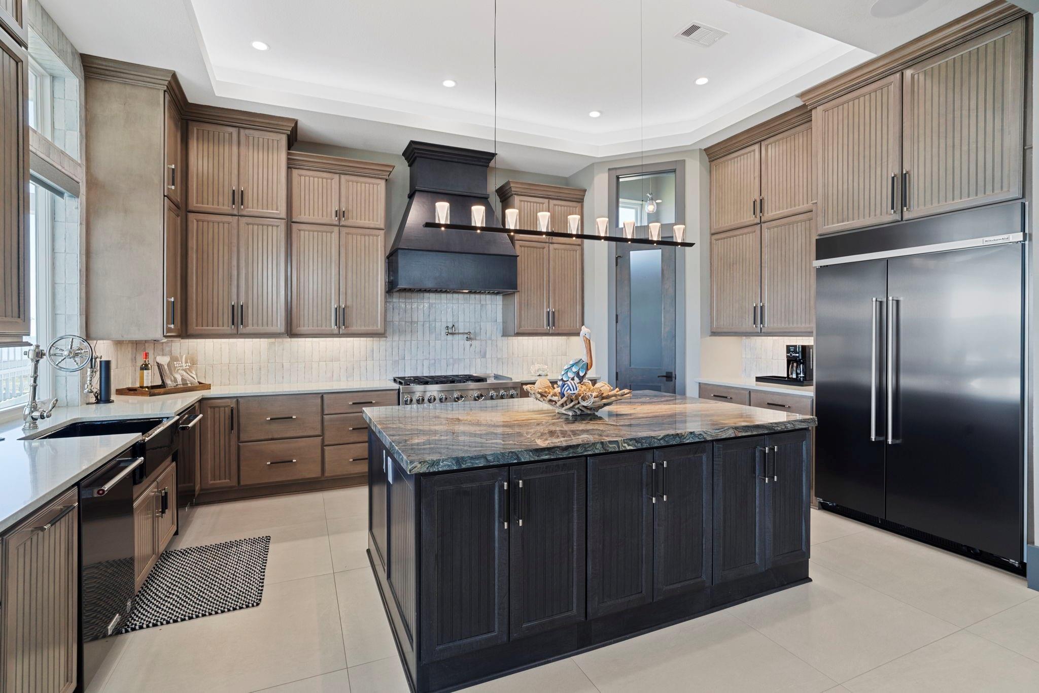 3835 Seabreeze Lane