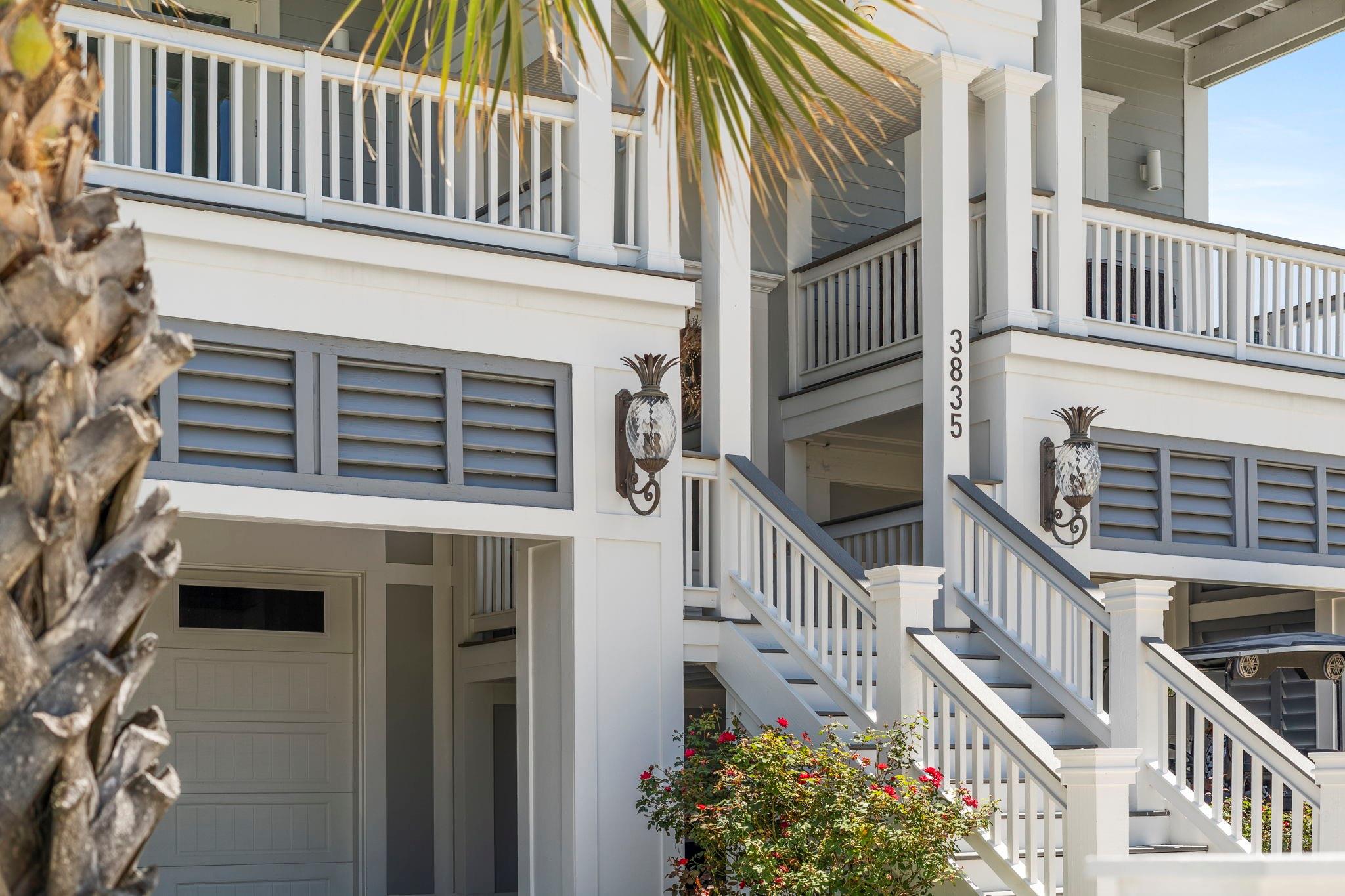 3835 Seabreeze Lane