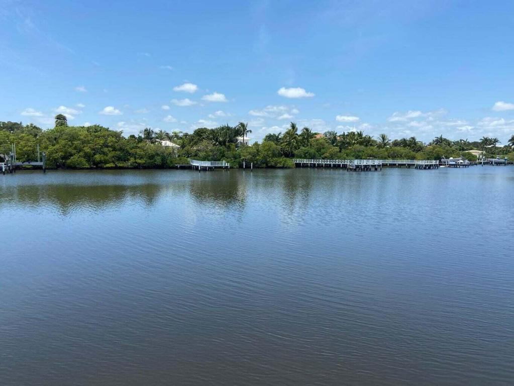 3601 S Ocean Boulevard 301