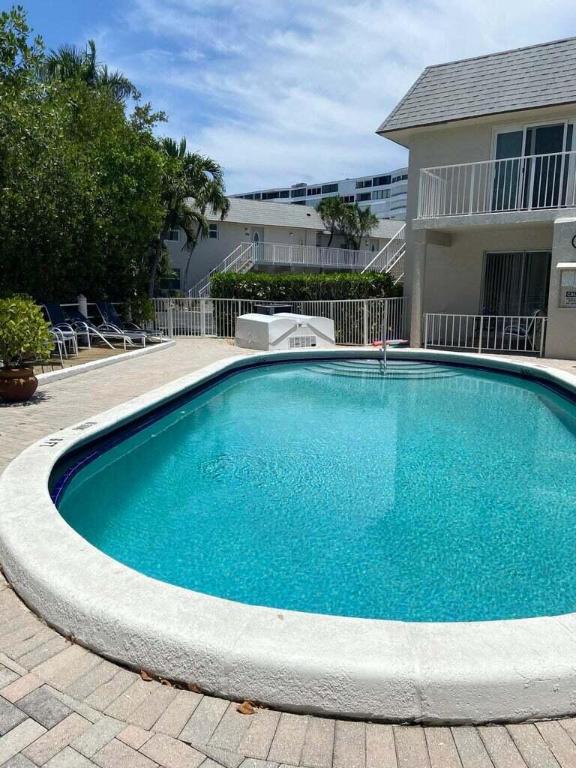 3601 S Ocean Boulevard 301