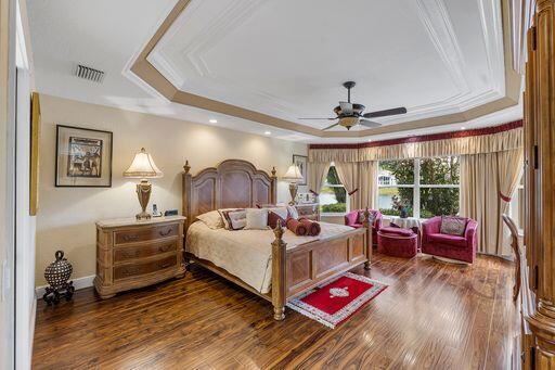 11715 Caracas Boulevard