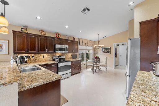 11715 Caracas Boulevard