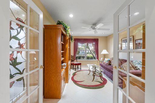 11715 Caracas Boulevard