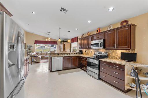 11715 Caracas Boulevard