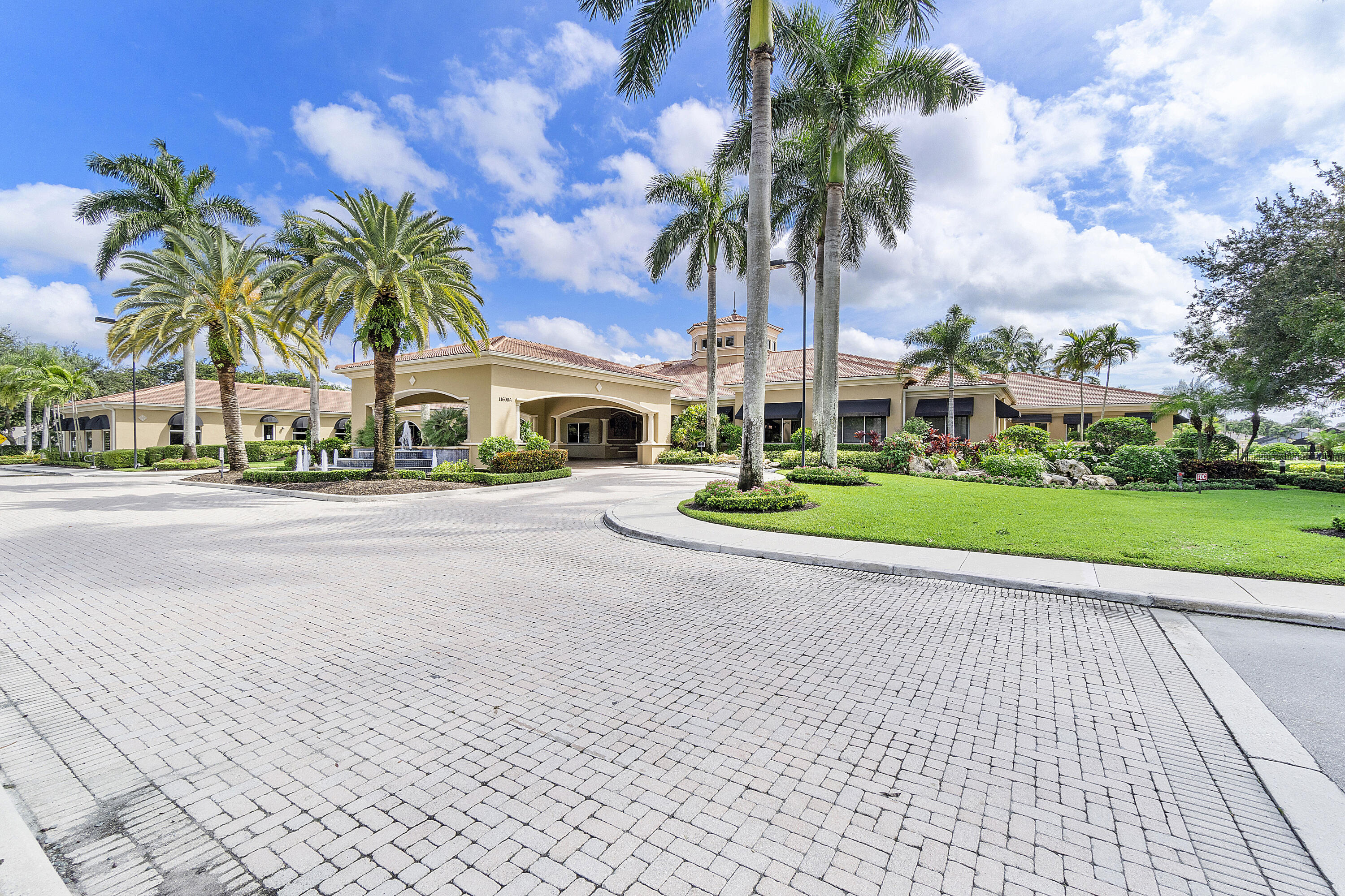 11715 Caracas Boulevard