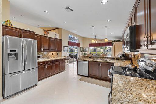 11715 Caracas Boulevard