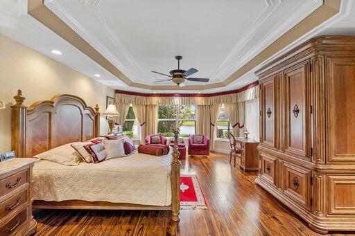 11715 Caracas Boulevard