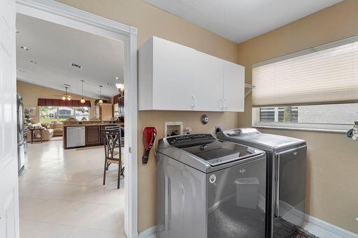 11715 Caracas Boulevard