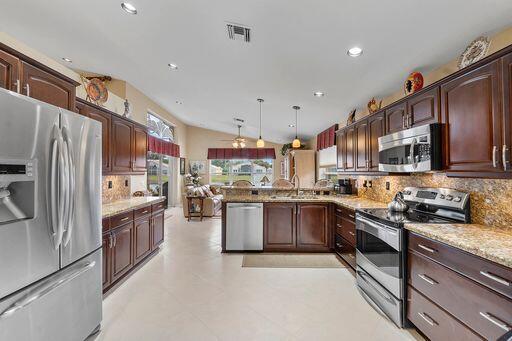 11715 Caracas Boulevard