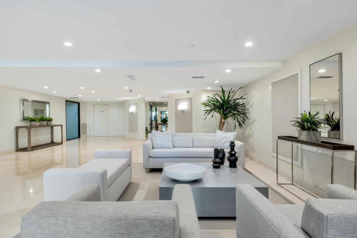 2778 S Ocean Boulevard 202s