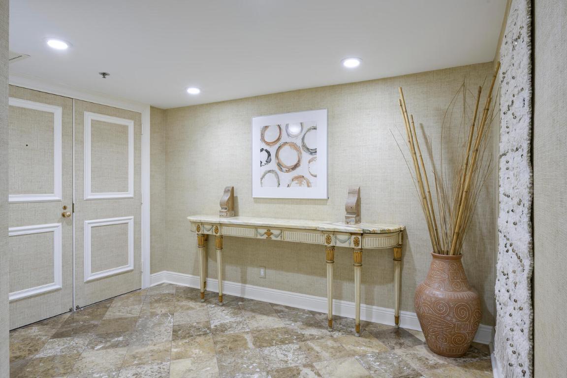 2778 S Ocean Boulevard 202s