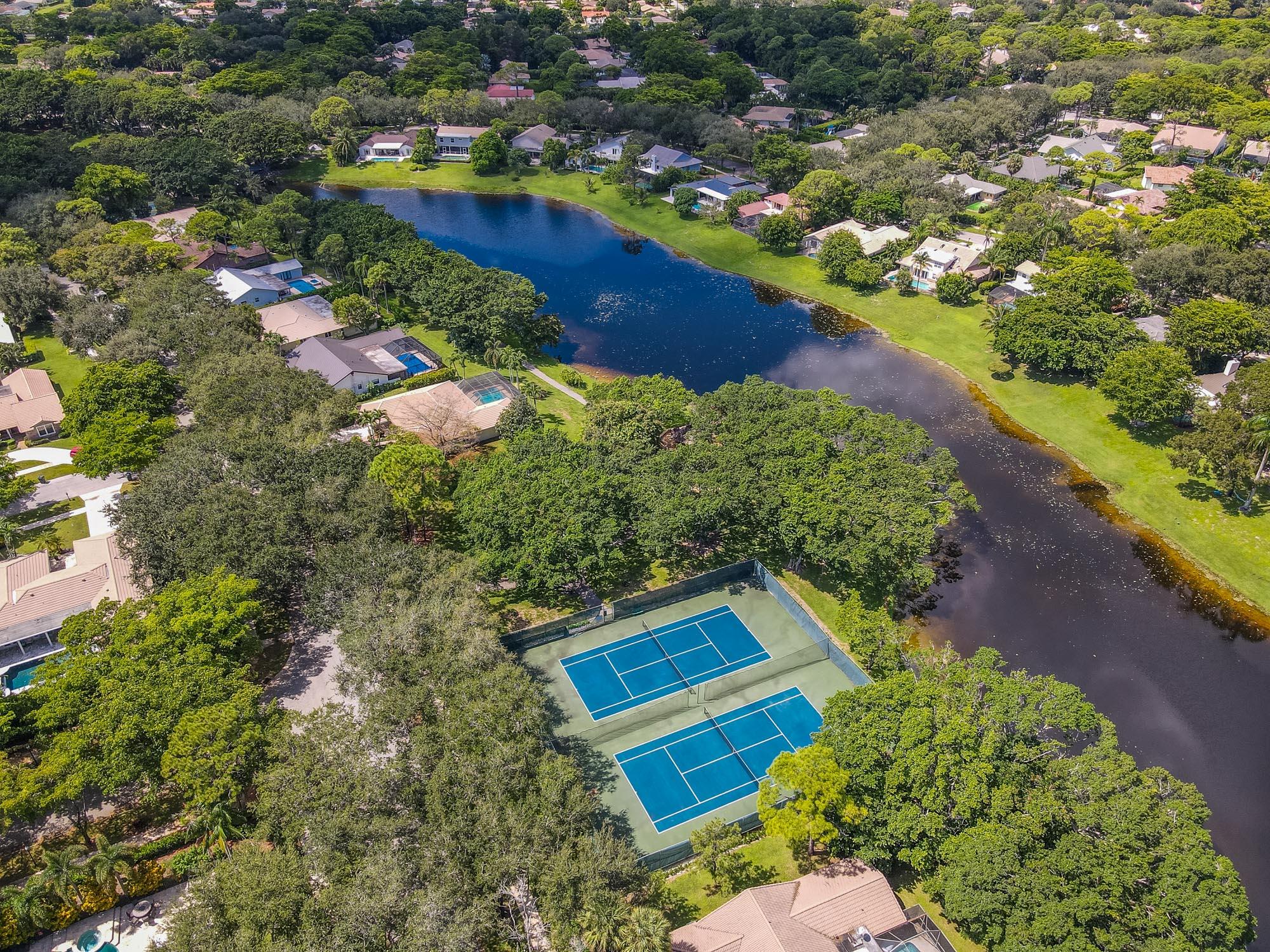 2413 NW 32nd Street