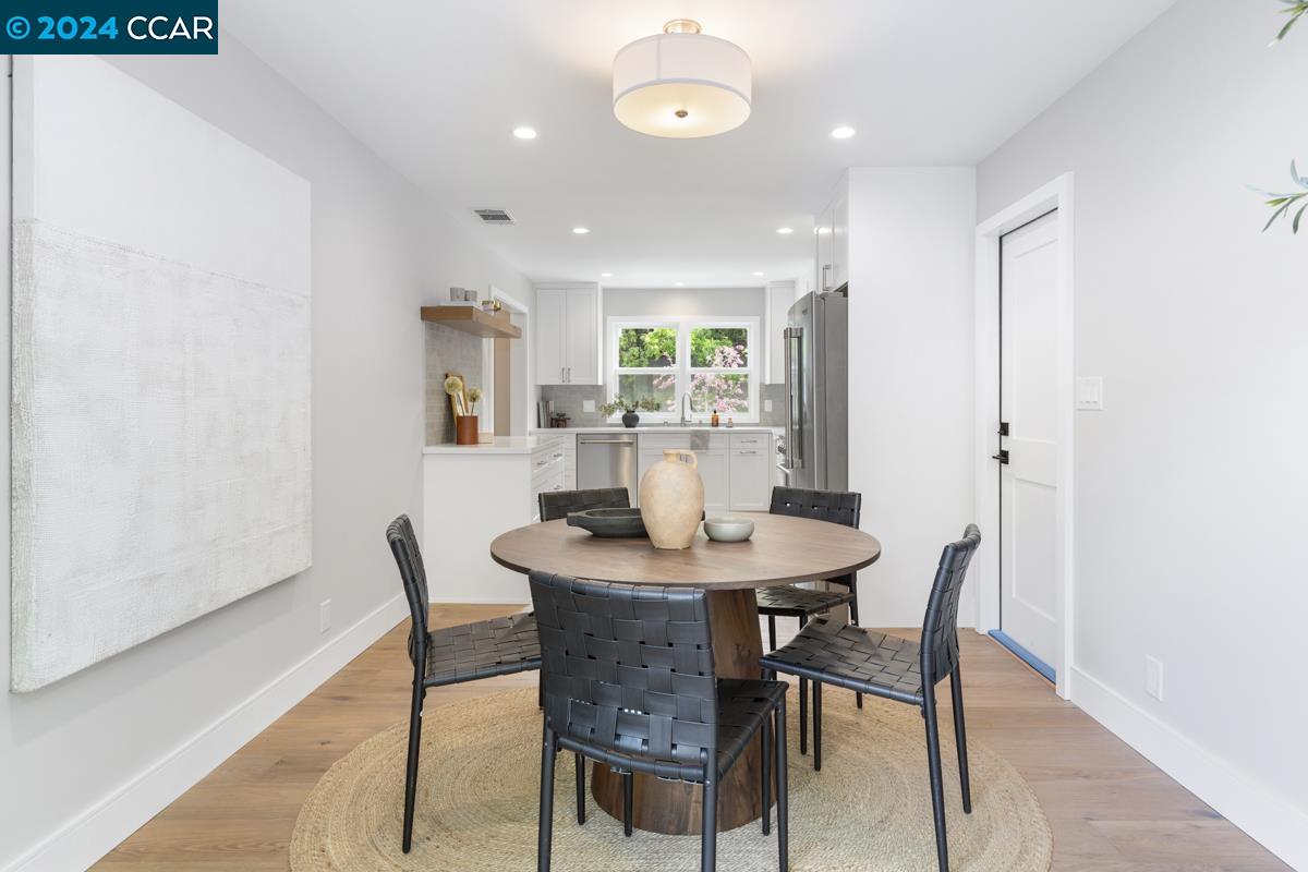 1533 Arbutus Dr